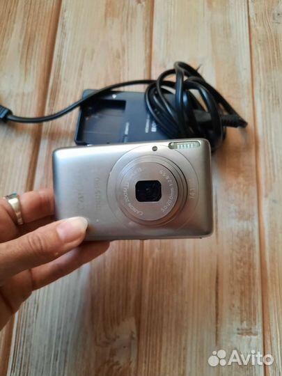 Компактный фотоаппарат Canon ixus 130
