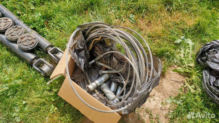 Подъемник автомобильный гидравлический