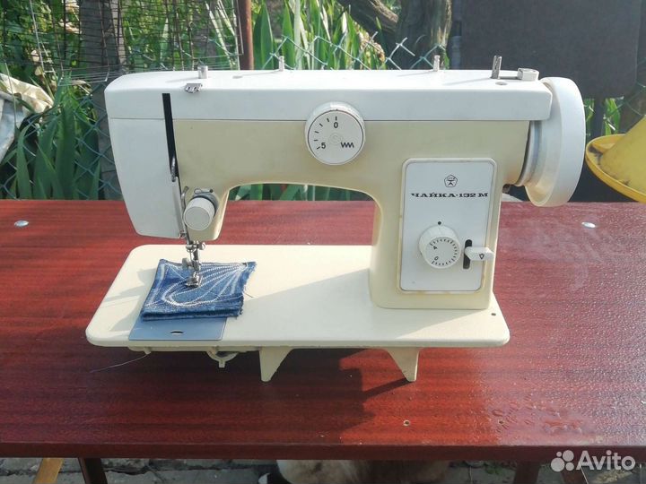 Швейная машина Чайка 132м