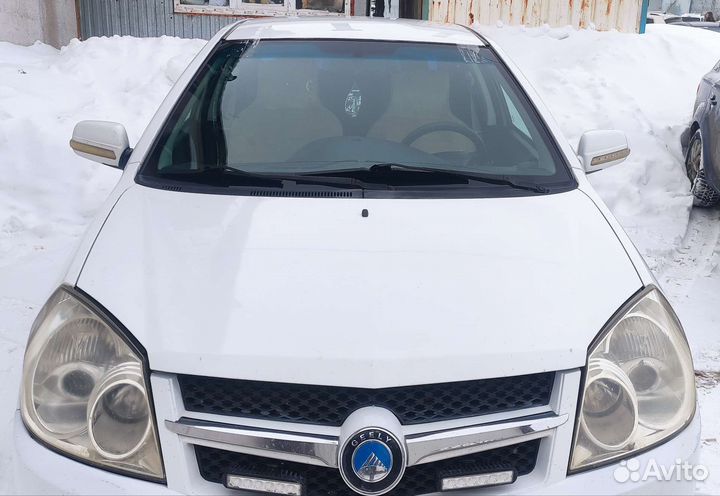 Лобовое стекло Geely MK с 2008г