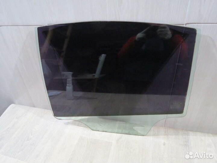 Стекло заднее левое Chevrolet Cruze