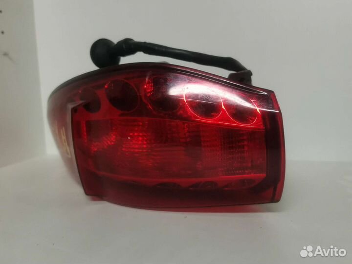 Фонарь задний правый Infiniti FX35