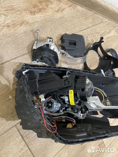 Фара ксенон правый шкода октавия а7