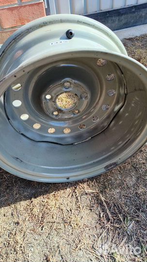 2 штампованных диска Волга р15