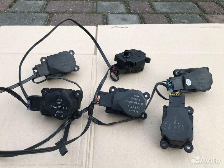 Сервопривод печки на Mercedes W203 A2038201642