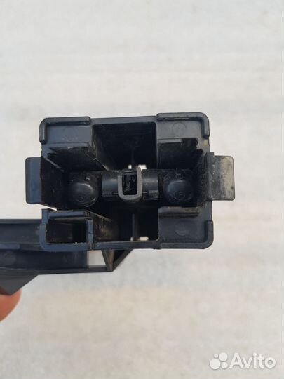 Toyota Land Cruiser 200 Омыватель фары правый