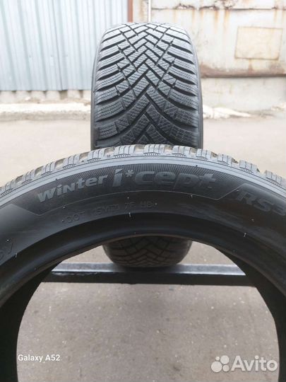 Hankook Winter I'Cept RS3 W462 215/55 R17 98V