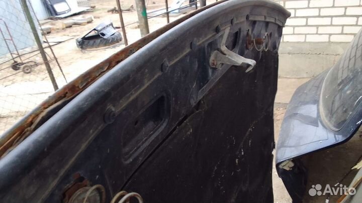 Капот сааб 9000