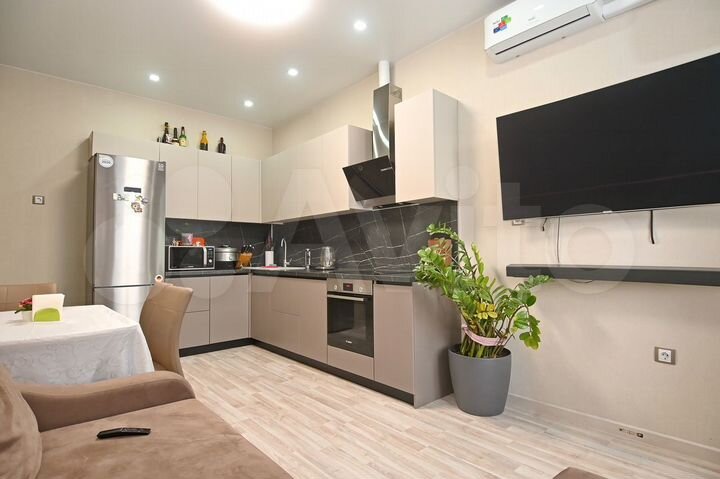 2-к. квартира, 57 м², 2/9 эт.