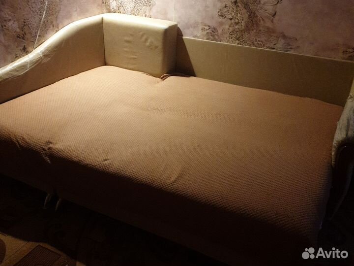 Угловой диван бу