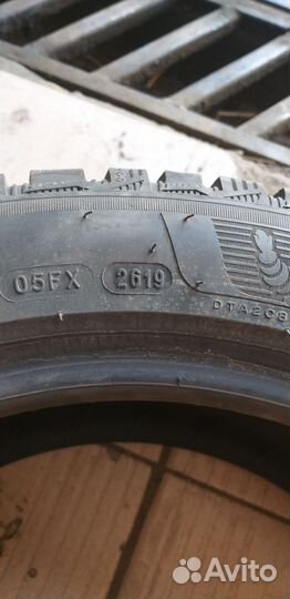 Michelin X-Ice North 4 225/50 R17