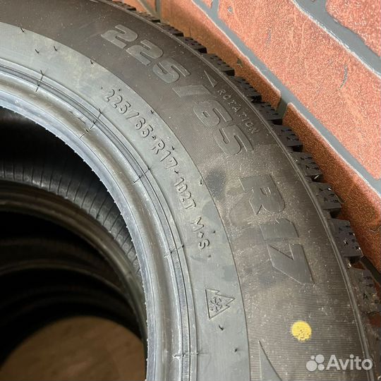 Pirelli Formula Ice 225/65 R17