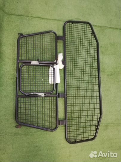 Перегородка для багажного отделения