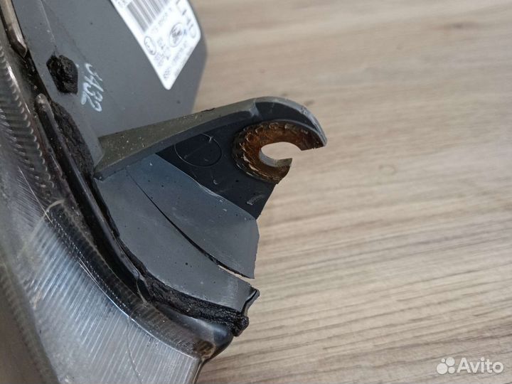 Фара передняя правая ford fiesta mk5 рест