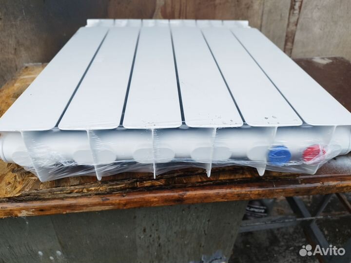 Радиатор биметалл Rifar Base Ventil 500 4-6 секции