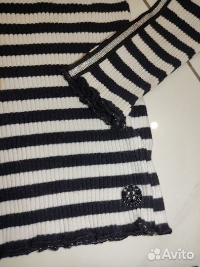 Джинсы и водолазка