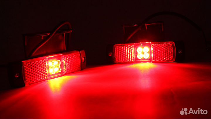 Фонарь габаритный красный с кронштейном LED 12/24в