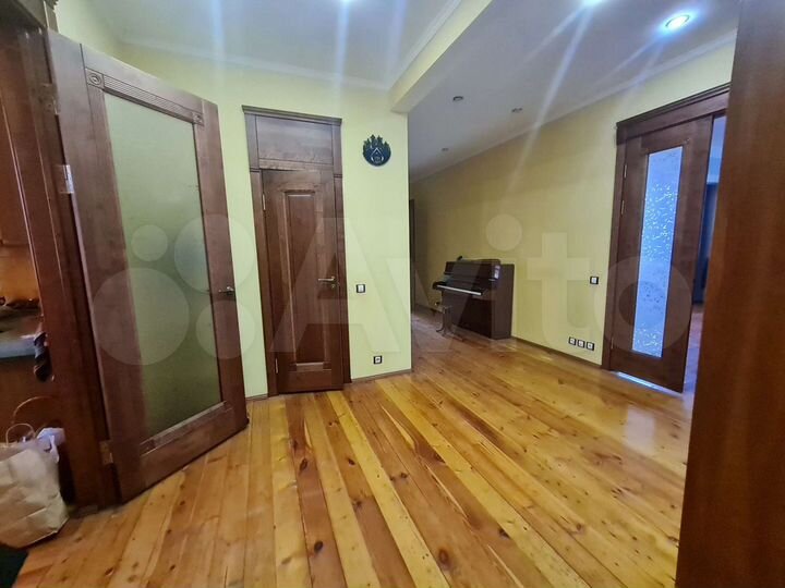 4-к. квартира, 129,2 м², 4/4 эт.