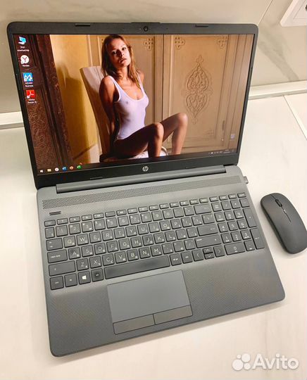 HP 2022г/ Full HD IPS/ Intel Core i3/ 16GB/ 512GB