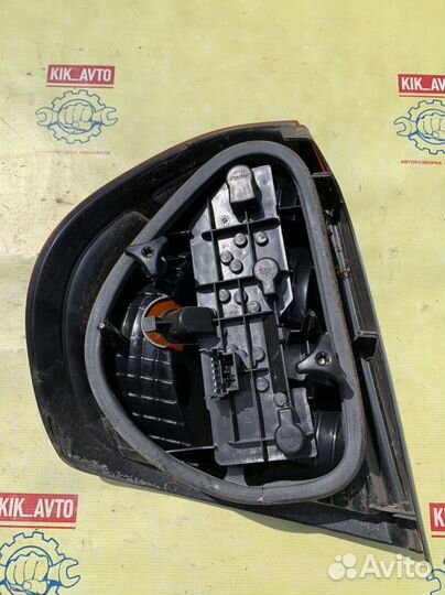 Фонарь правый Renault Symbol