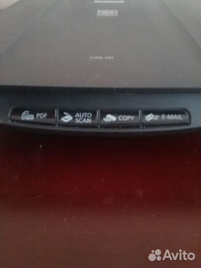 Canon. CanonScan Lide 110