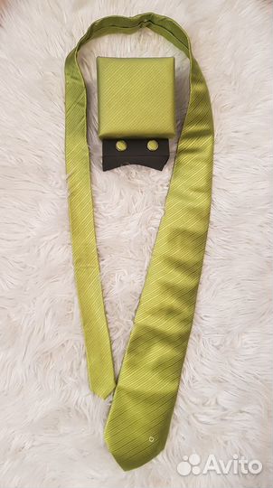 Подарочный набор из шёлка (галстук и запонки)