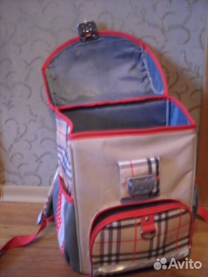 Школьный ранец для девочки