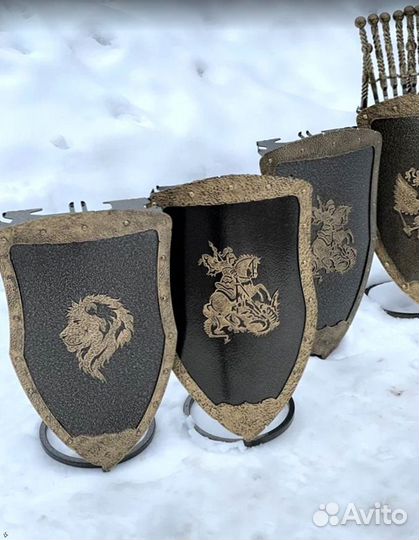 Подставка под шампуры Щит