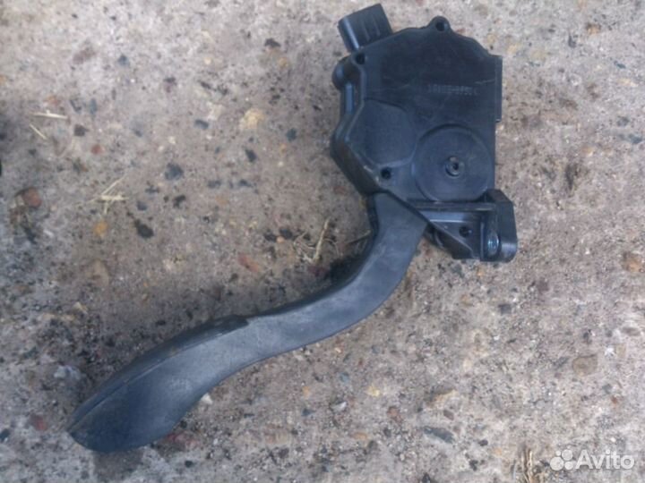 Lexus LX 570 lx570 педаль газа