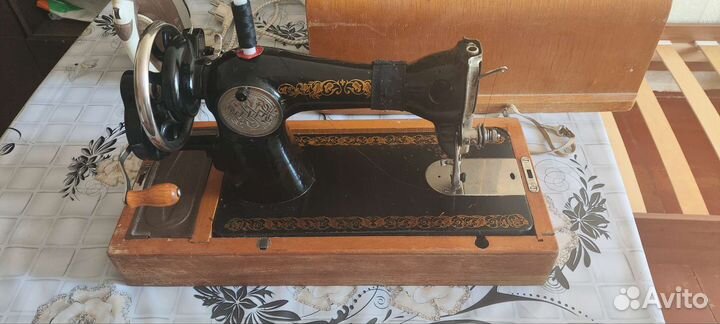Швейная машинка