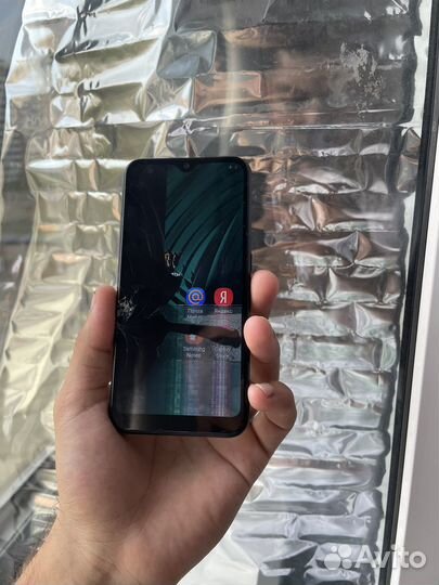 Телефон Samsung а01