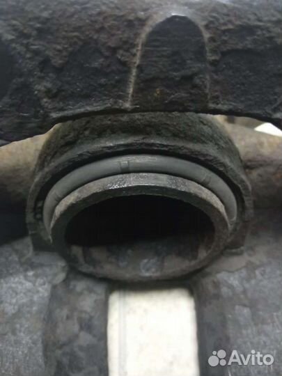 Суппорт тормозной передний правый Peugeot 307