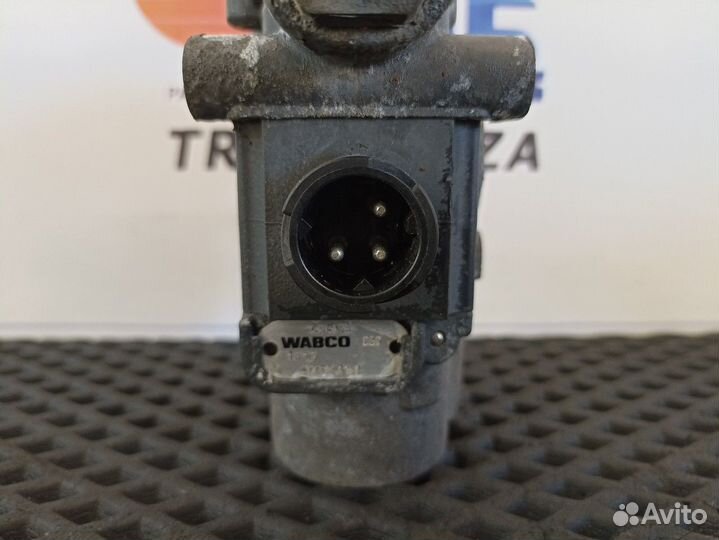 1304635 Кран ABS