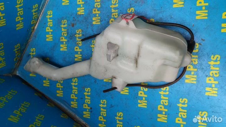 Бачок стеклоомывателя Mazda Demio DY3W