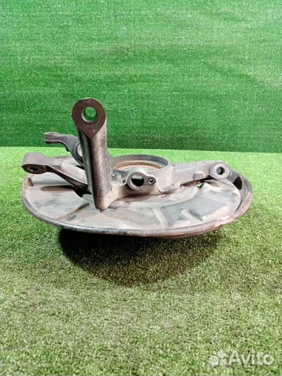 Цапфа задняя левая Mercedes-Benz S320 W220 M112E32