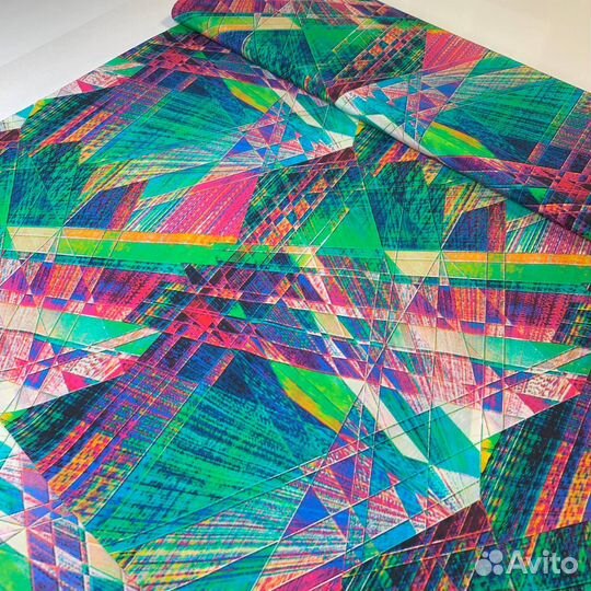 Натуральный шелк неон. 1 м. Италия. (ш. 140 см)