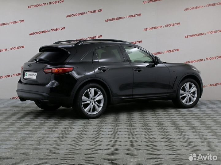 Infiniti QX70 3.7 AT, 2013, 151 140 км