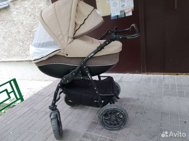 Коляска Retrus Futuro LUX 3 в 1