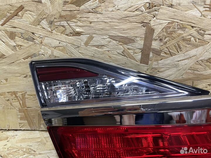 Фонарь задний левый Toyota Camry 55