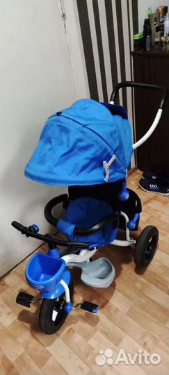 Детский велосипед с ручкой