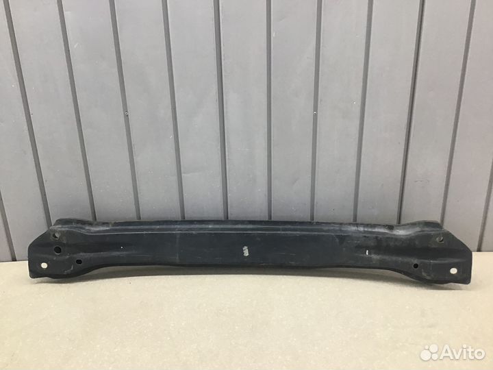 Усилитель переднего бампера Mitsubishi Colt (Z3) 2