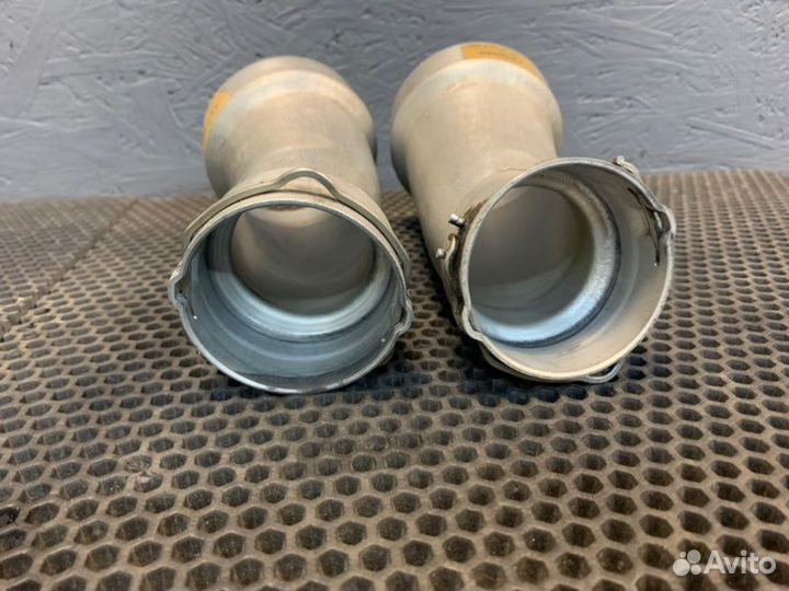 Патрубок воздушного фильтра Bentley Continental