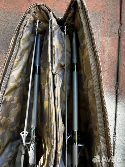 Чехол Shimano Tactical holdall 3 rod 13ft