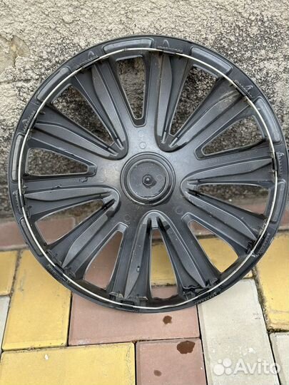 Колпаки на колеса r 15 LADA vesta