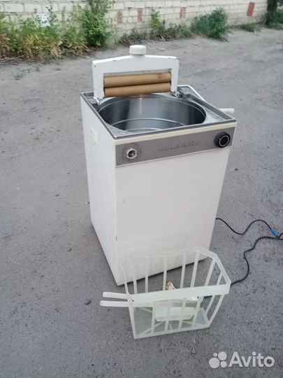 Стиральная машина бу Волга 15А