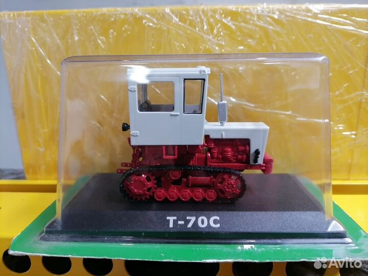 Модель трактора