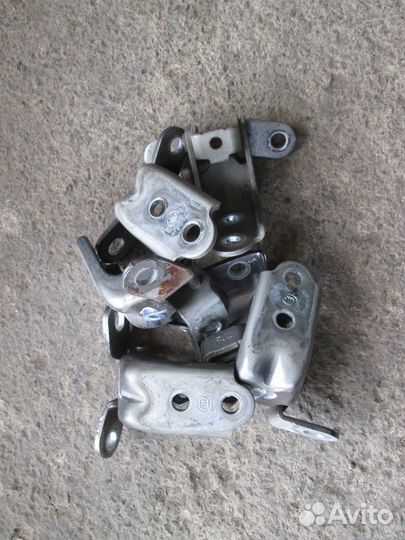 Петля двери киа Церато KIA Cerato 10Г