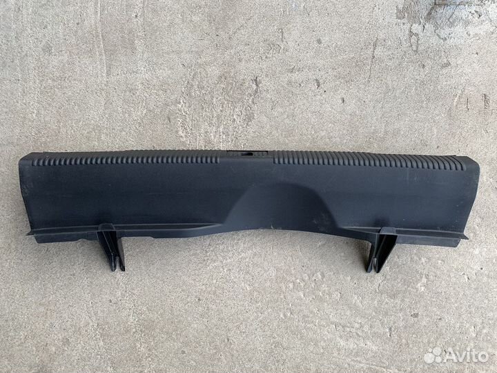 Накладка замка багажника Audi a6 c7