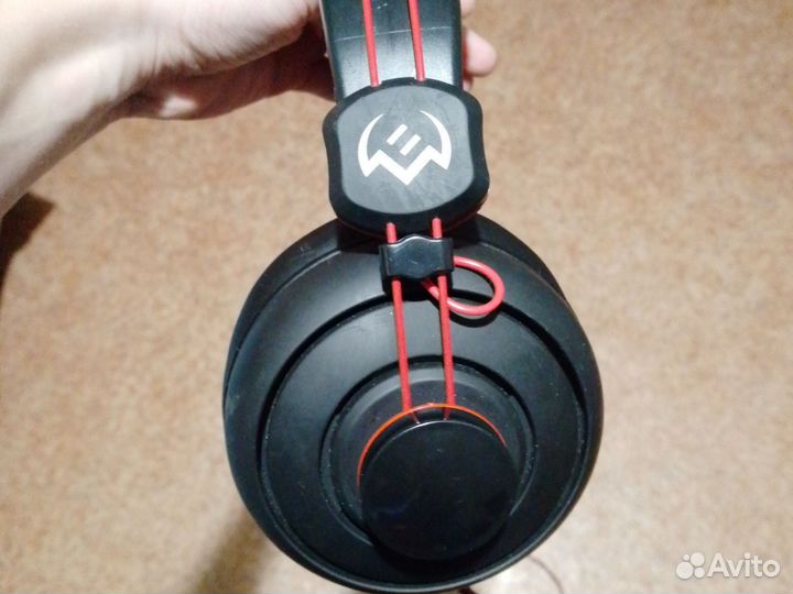 Наушник, мышка, клавиатура, коврик для мыши