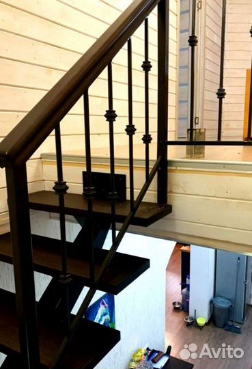 Лестница винтовая с монтажем